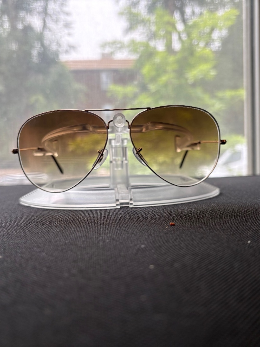 Ray-Ban Aviator Large Metal sunglasses (RB3025). Gold/brown